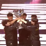 Faker cùng T1 lập cú hat-trick tại chung kết Liên Minh Huyền Thoại